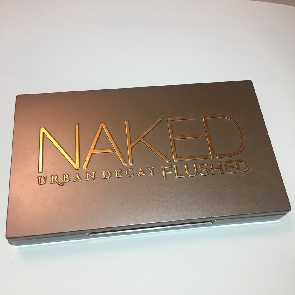 Urban Decay Naked Flushed in Native